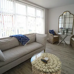 Apartment Twelve, Blackpool