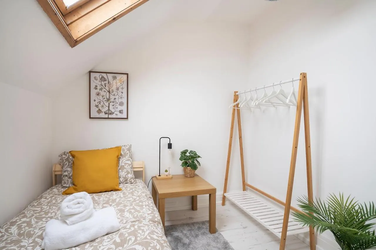 Quiet Neighborhood-Free Parking Apartment Blackpool